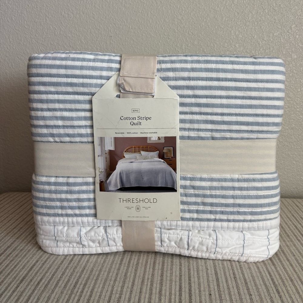 NWT King Reversible Cotton Stripe Quilt Light Blue
- Threshold